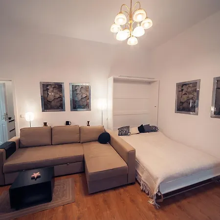 Mojmirova St. Luxury Prag